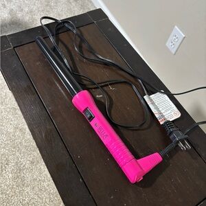 Blue Beat Pink Curling Wand